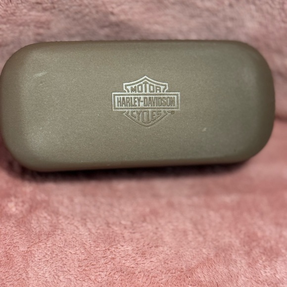 Harley-Davidson Olive Protective Eyewear Case - Picture 1 of 3